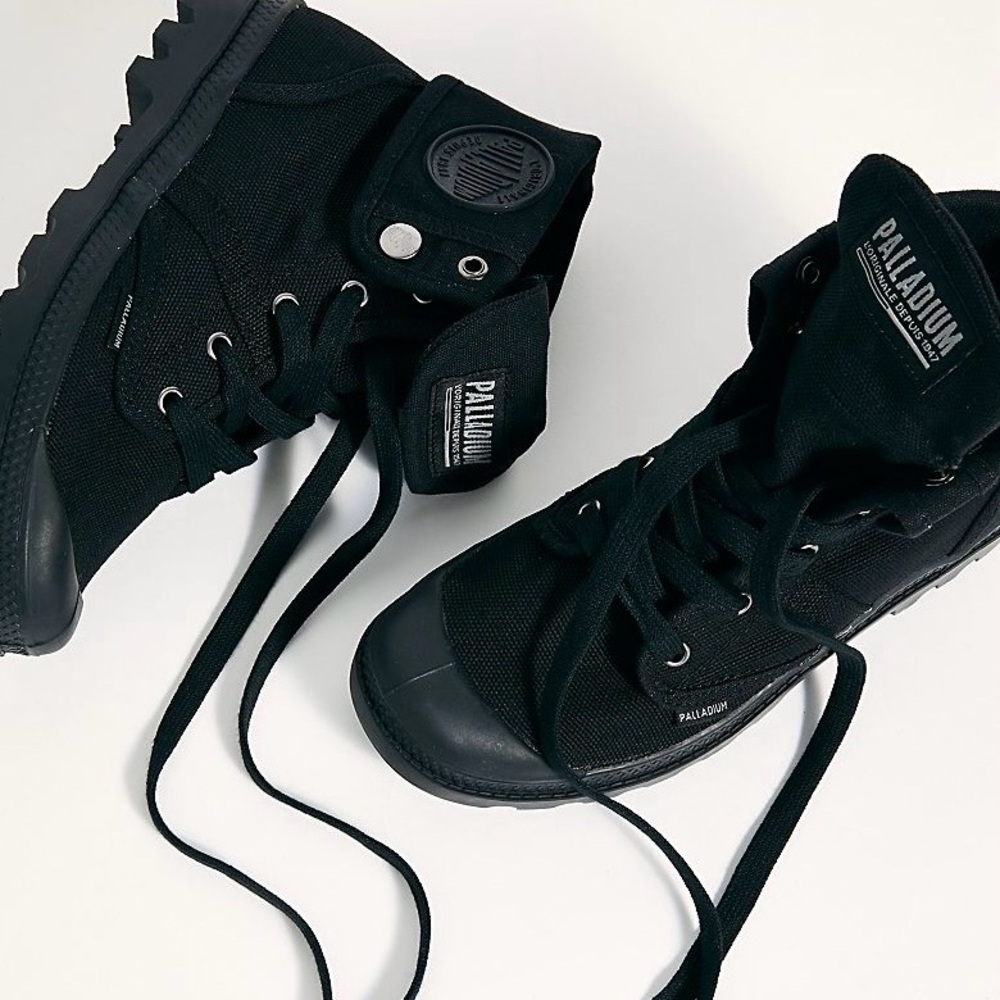 Palladium Women's Black Canvas Lace-Up Combat Boots, NIB, Size 9